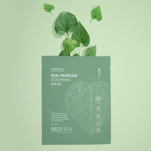 Gentle Calming Face Mask with Soothing Heartleaf Extract