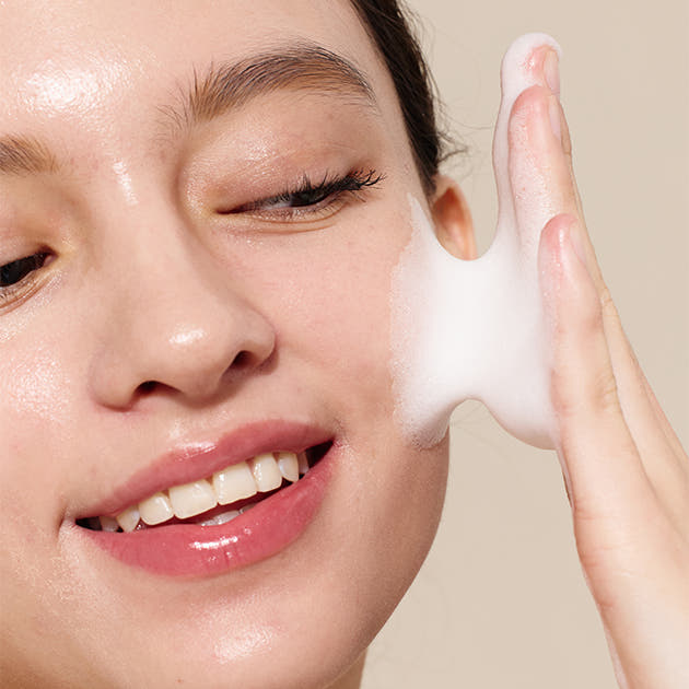 Gentle Facial Bubble Mask 95ml - Calming Skin Care
