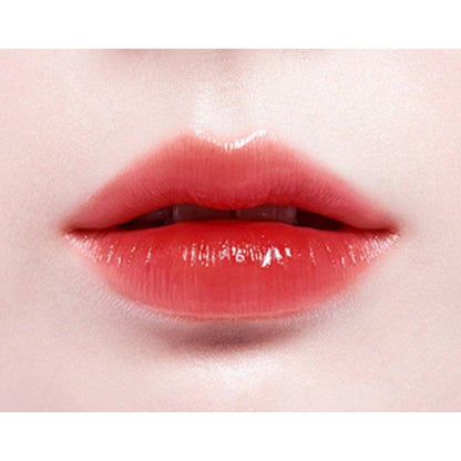 Moisturizing Lip Gloss with Collagen and Fruit Extracts