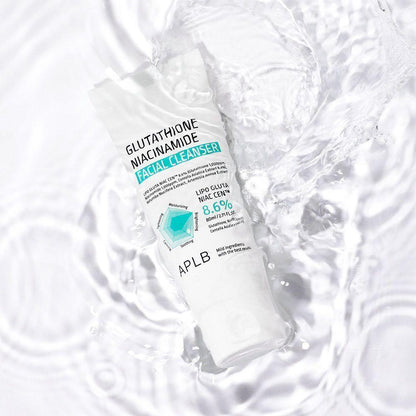 Gentle Brightening Face Wash with Niacinamide & Glutathione