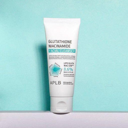 Gentle Brightening Face Wash with Niacinamide & Glutathione