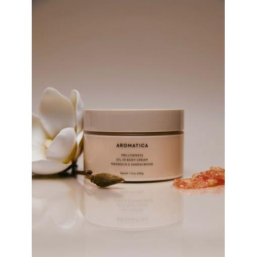 Nourishing Body Cream with Magnolia and Sandalwood Oil