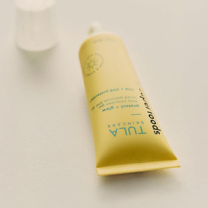 Lightweight Daily Moisturizing Sunscreen SPF 30
