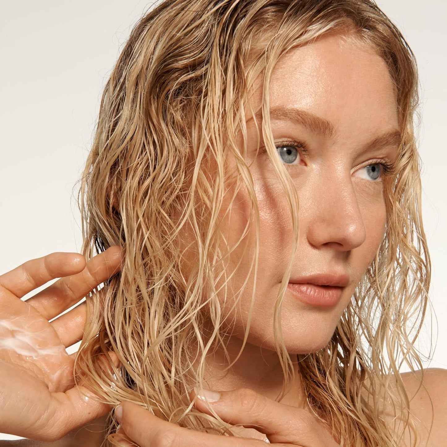 Gentle Daily Leave-In Conditioner for Sensitive Hair
