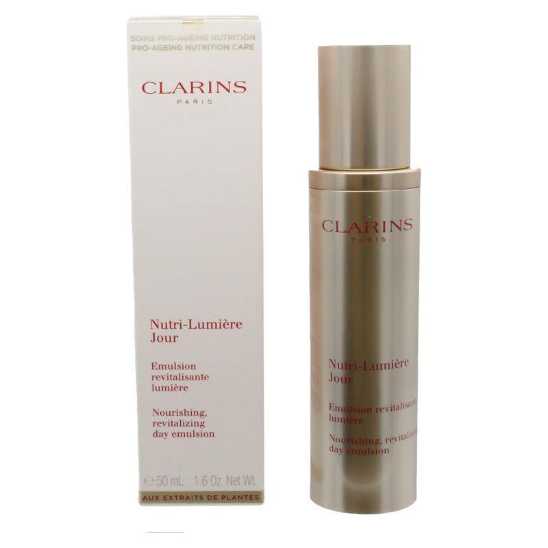 Moisturizing Clarins Day Cream for Glowing Skin
