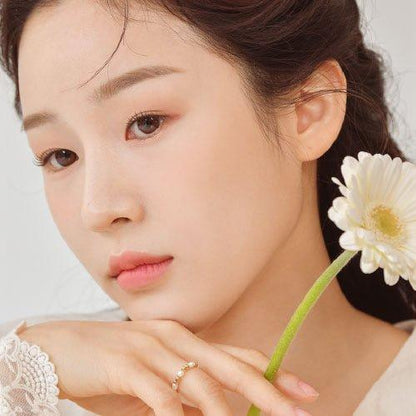 Natural Soft Eyeshadow for Fair Skin Tones
