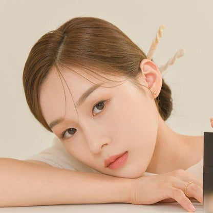 Flawless Finish Matte Foundation with Blur Effect