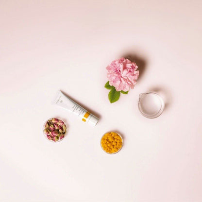 Gentle Rose Moisturizer for Dry Skin