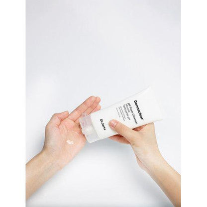 Mild Daily Facial Foam Cleanser