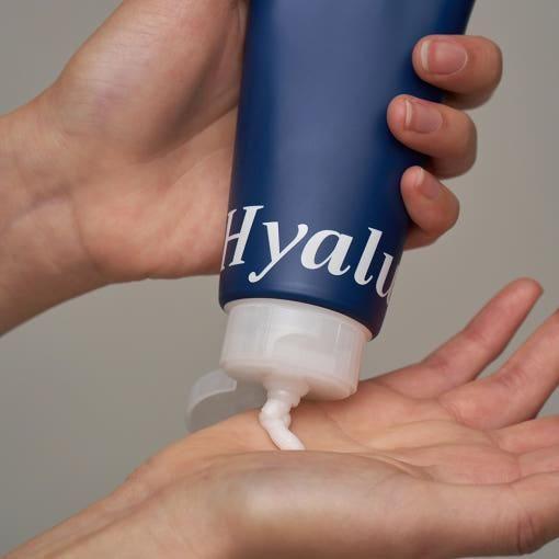 Gentle Hydrating Face Cleanser with Hyaluronic Acid