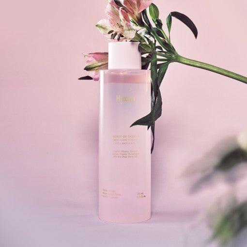 Natural Glow Face Toner with Vitamin C & Hyaluronic Acid