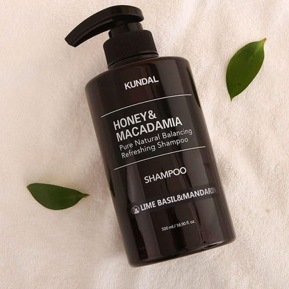 Natural Hydrating Shampoo with Honey and Macadamia Oil