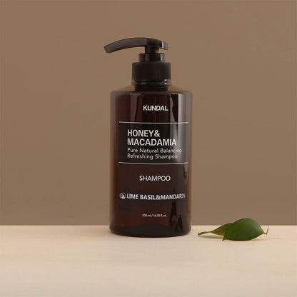 Natural Hydrating Shampoo with Honey and Macadamia Oil