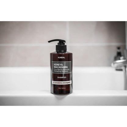 Gentle Natural Moisturizing Shampoo with Floral Scent