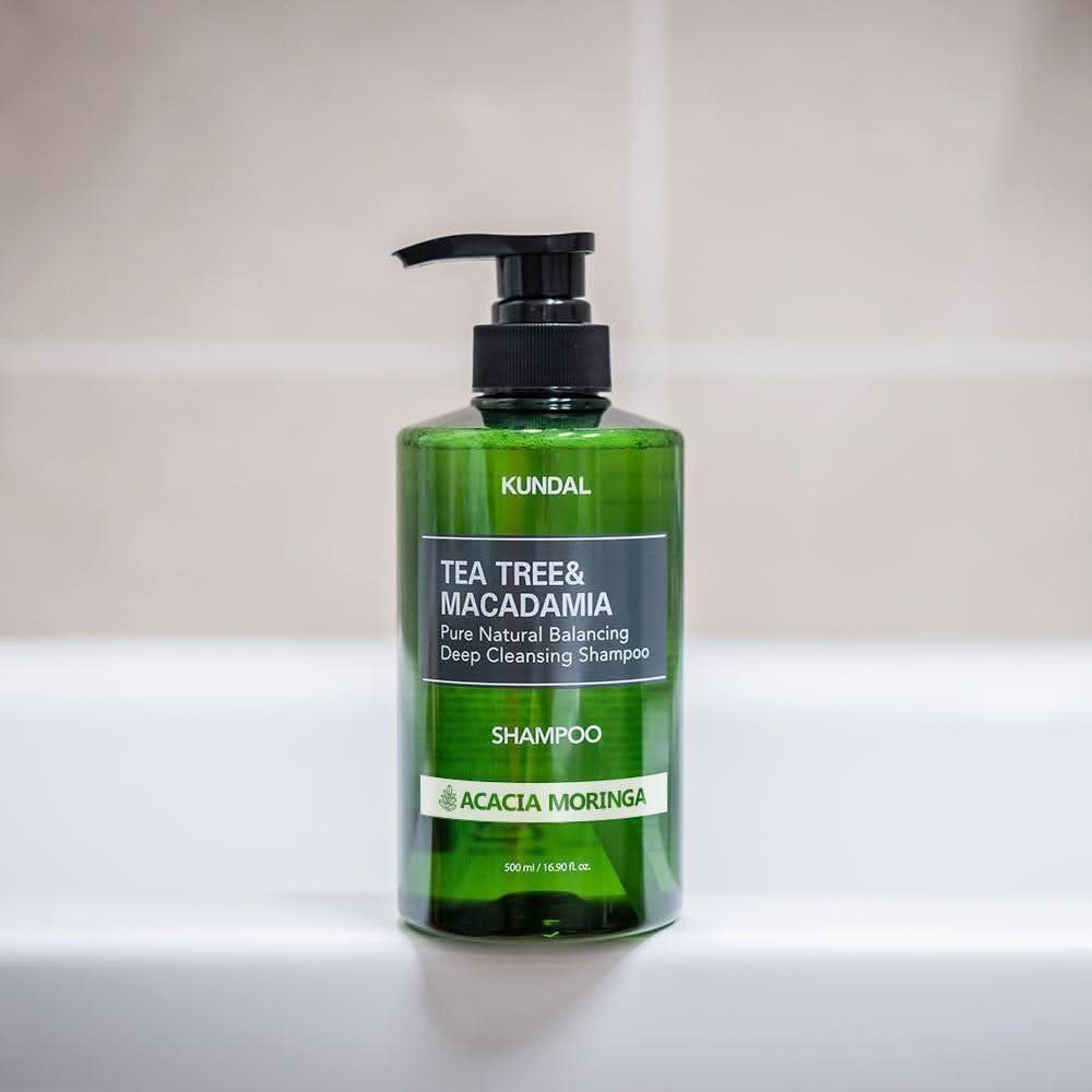 Gentle Tea Tree & Macadamia Natural Purifying Shampoo