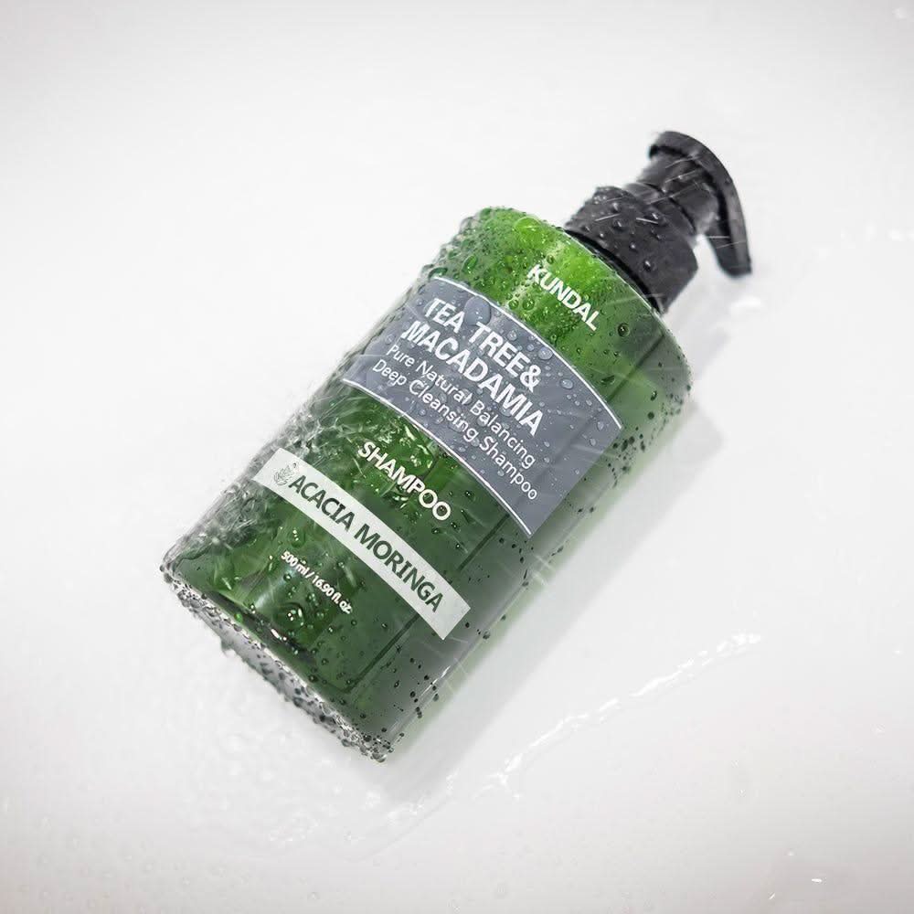 Gentle Tea Tree & Macadamia Natural Purifying Shampoo