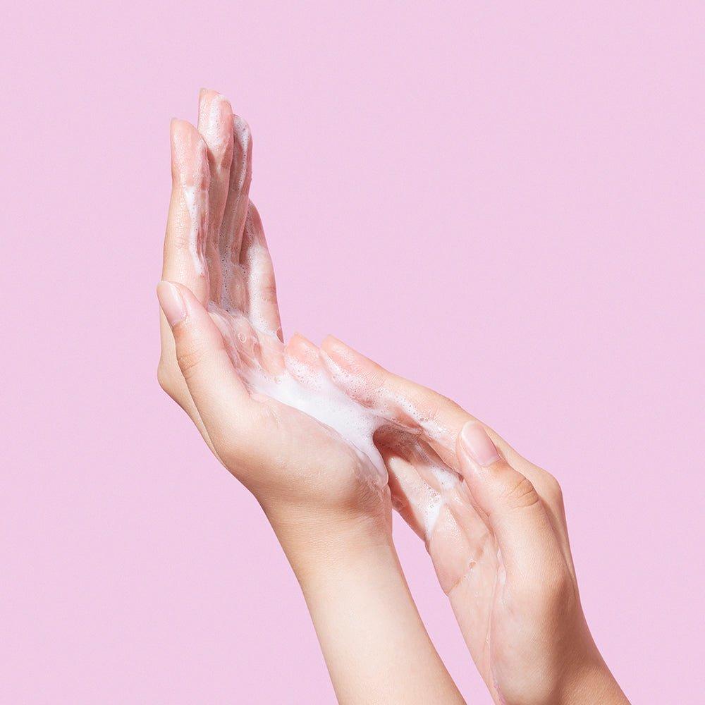 Natural Gentle Face Cleanser with Hyaluronic Acid