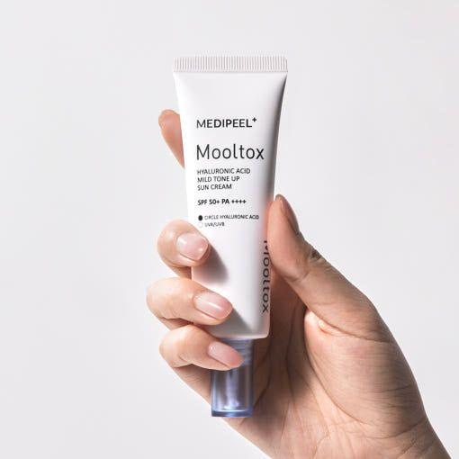 Natural Hydrating Sunscreen Cream SPF50+ Brightening Moisturizer