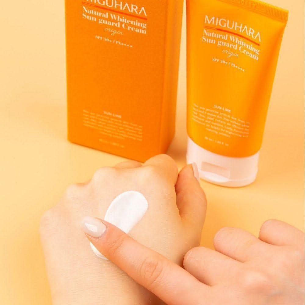 SPF50 Moisturizing Sunscreen Cream with Niacinamide