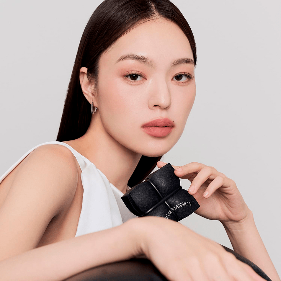 Luxury Matt Face Cushion with Refill Included