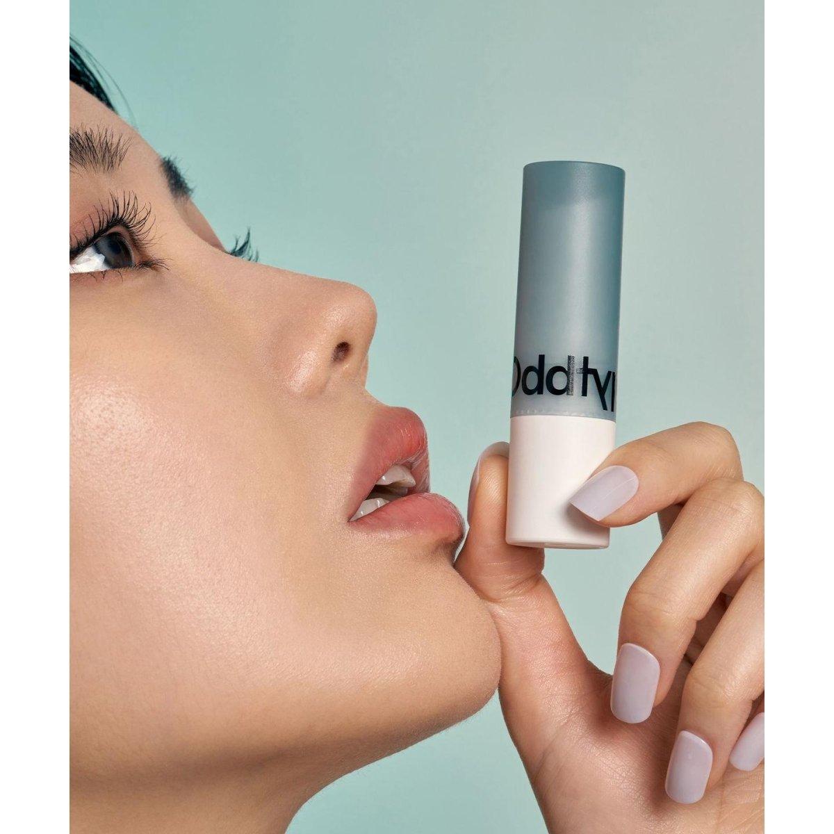Natural Moisturizing Lip Balm with Dual Hydration