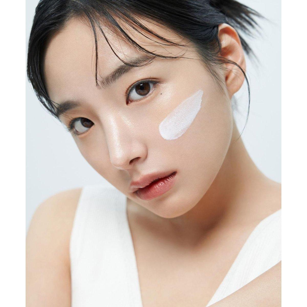 Natural Daily Moisturizing Sunscreen SPF50+