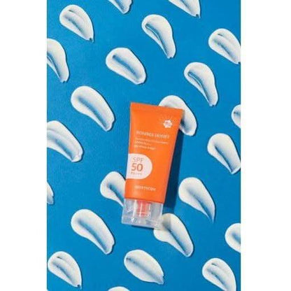 Natural Daily Sunscreen SPF50+ Moisturizing Essence