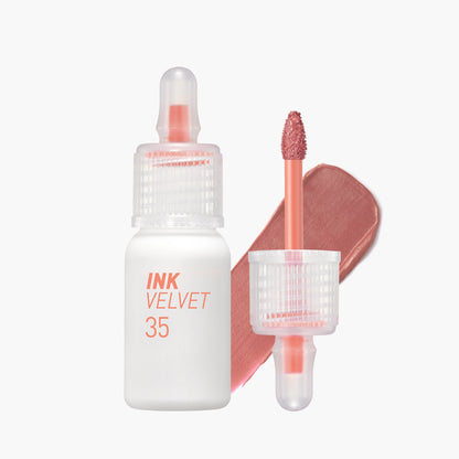 Lightweight Velvet Lipstick with Matte Finish