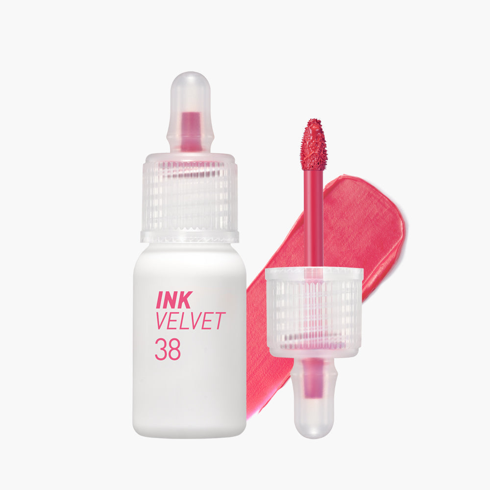 Lightweight Velvet Lipstick with Matte Finish