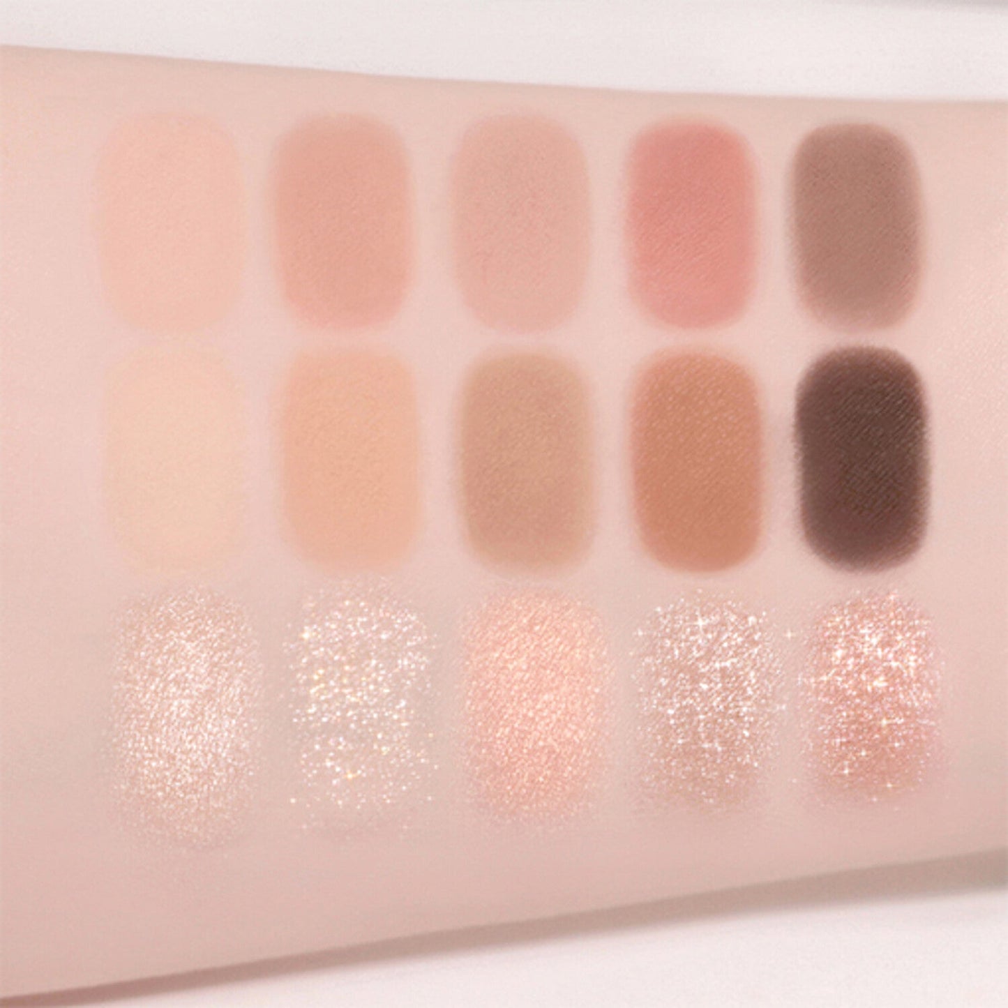 Essential Everyday Eyeshadow Palette - Neutral Shades for All Skin Tones