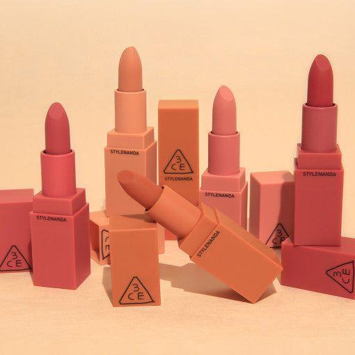 Vibrant Long-Lasting Matte Lip Color Red Shade