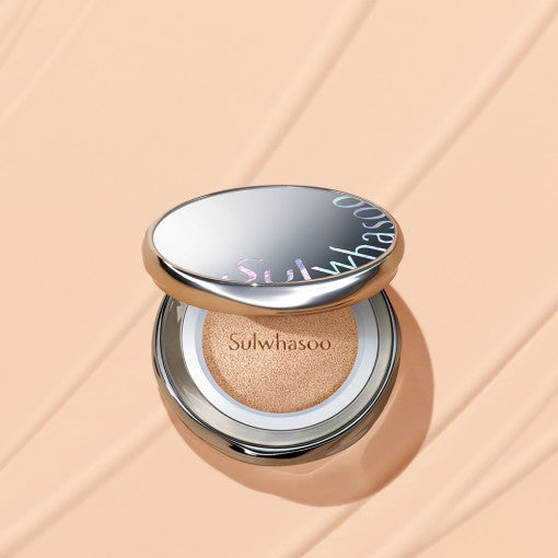 Natural Flawless Cushion SPF 50 Moisturizing Foundation