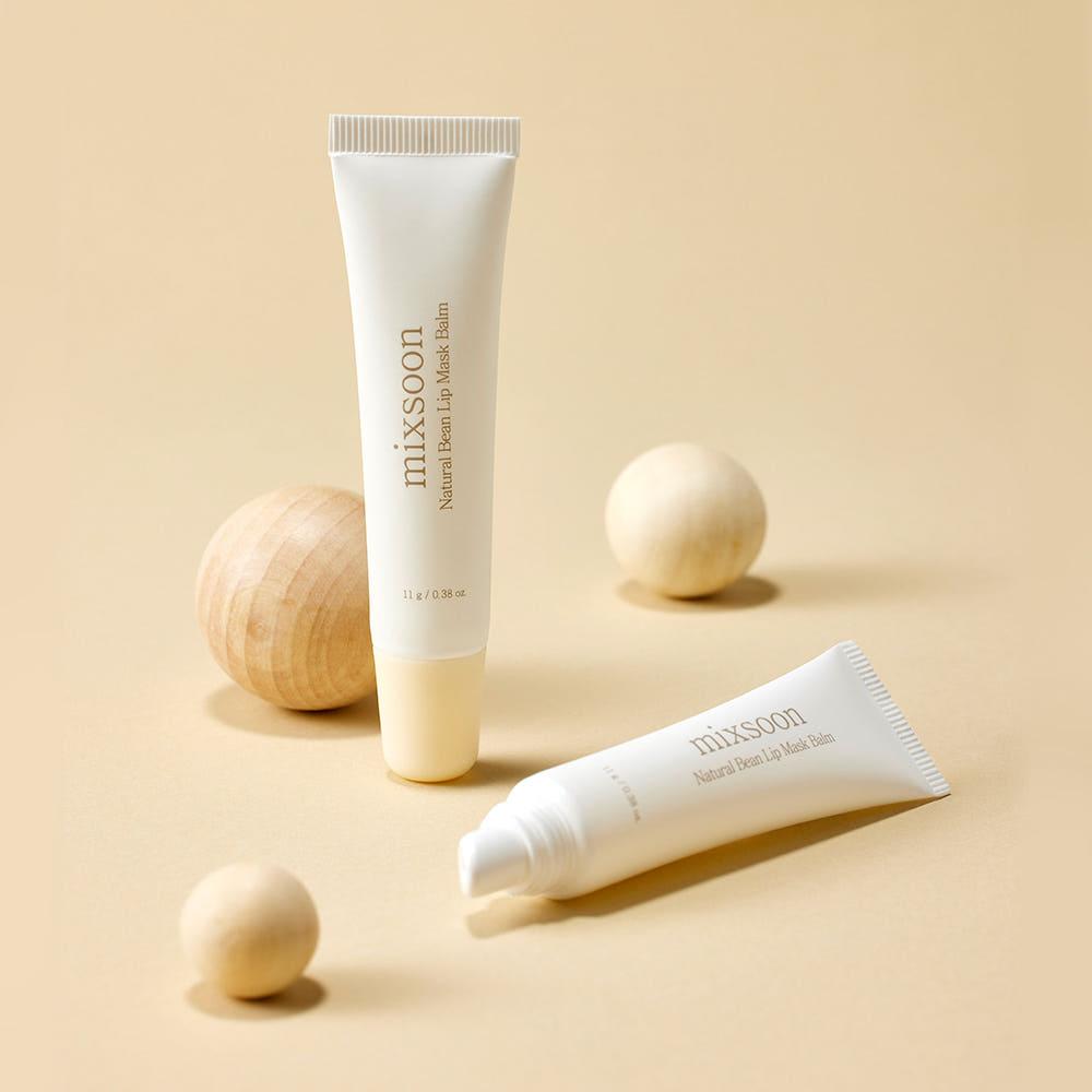 Moisturizing Lip Balm with Natural Ingredients
