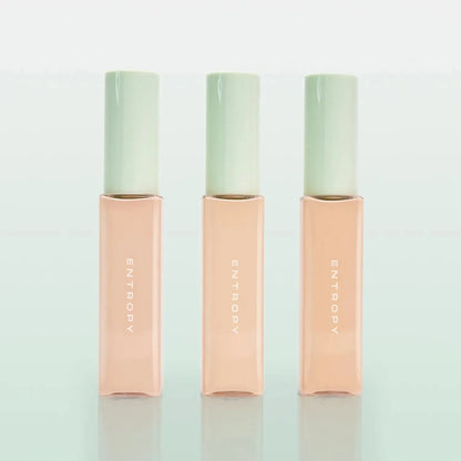 Silky Smooth Foundation with Built-In Applicator