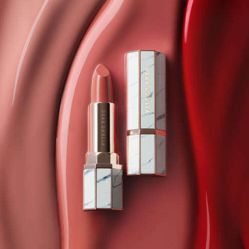 Moisturizing Lightweight Sheer Lipstick with Shine