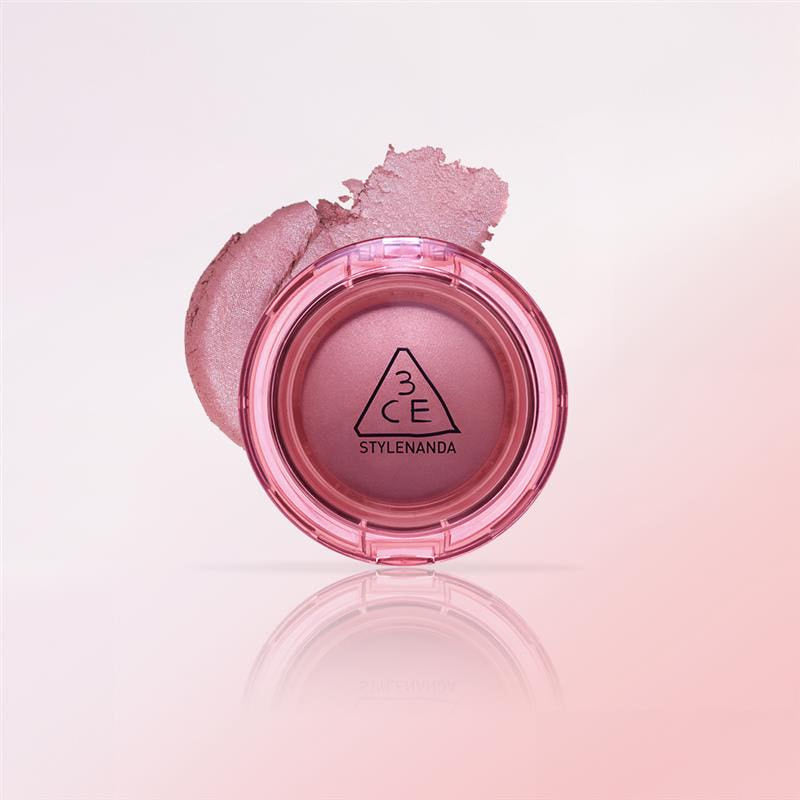 Long-Lasting Hydrating Lip Balm