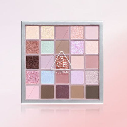 Large Matte to Shimmer Eyeshadow Palette