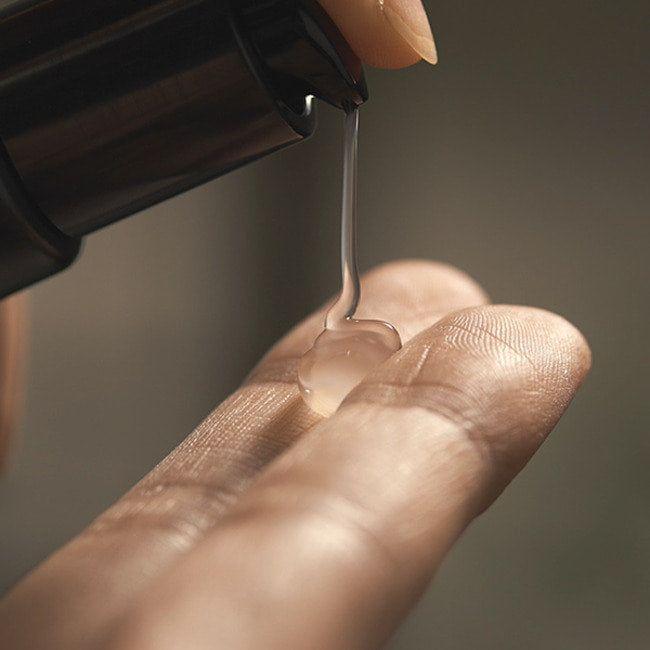 Nourishing Hydrating Face Toner with Tea Extract