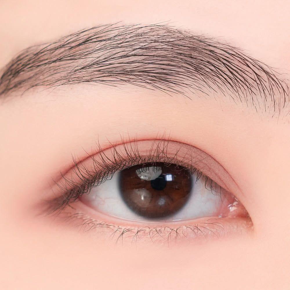 Natural Pink Blush for Fresh Summer Look
