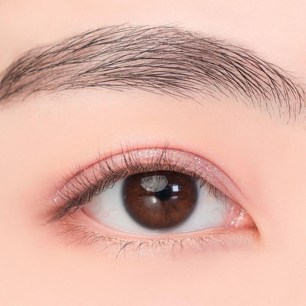 Natural Pink Blush for Fresh Summer Look