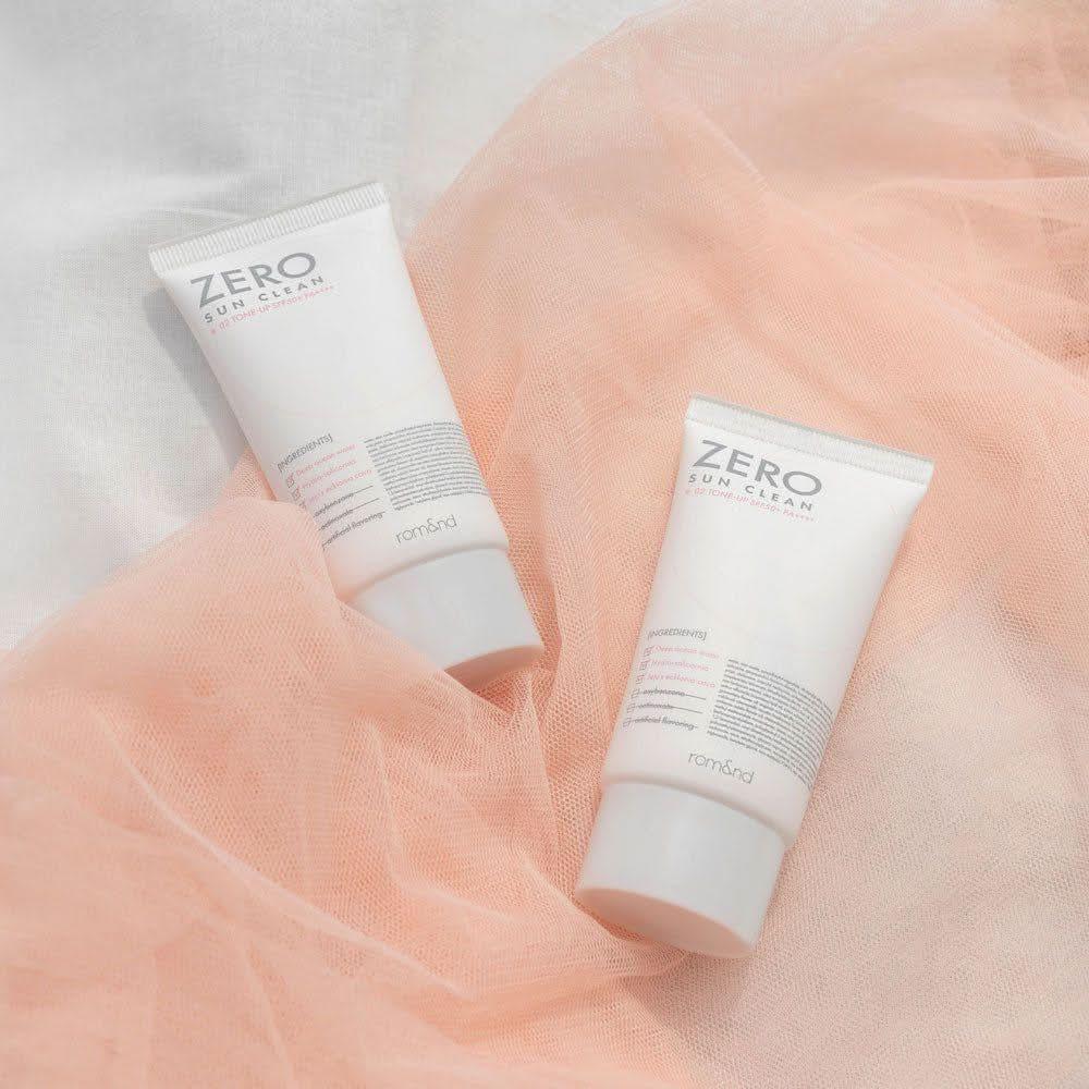 Natural Daily Sunscreen SPF 50+ Lightweight Moisturizer