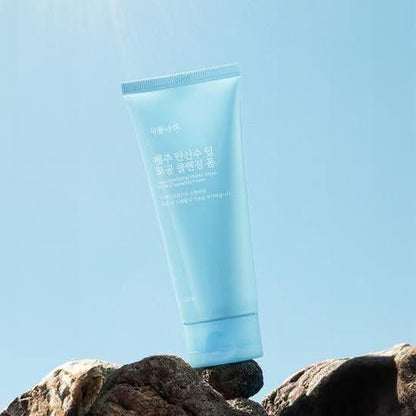 Natural Jeju Facial Cleansing Foam - Gentle Exfoliating Moisturizer
