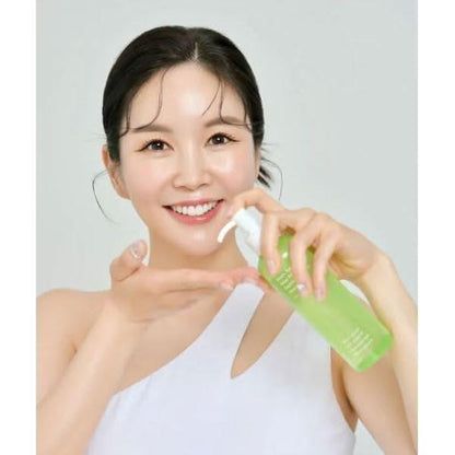 Natural Gentle Pore Cleansing Oil for Sensitive Skin