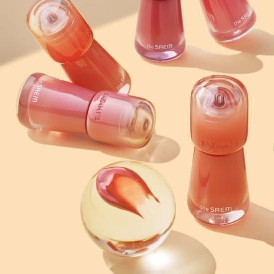 Moisturizing Lip Tint with Bright Shine
