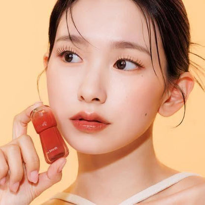 Moisturizing Lip Tint with Bright Shine